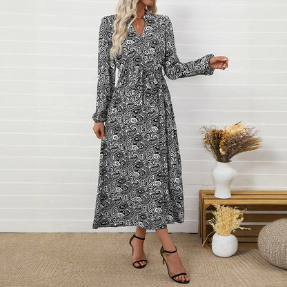 Robe Élégante à Imprimé Ethnique – Col en V et Manches Longues