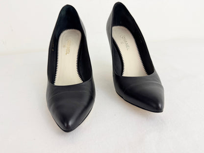 Chanel Cap-Toe Pump Size 9
