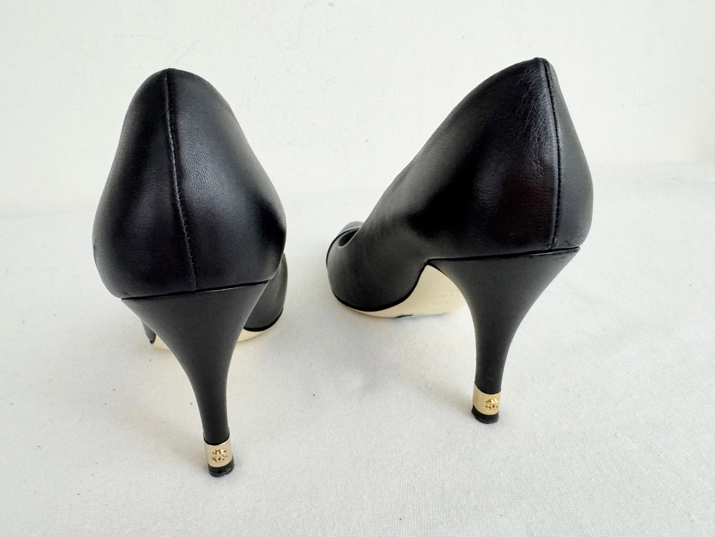 Chanel Cap-Toe Pump Size 9