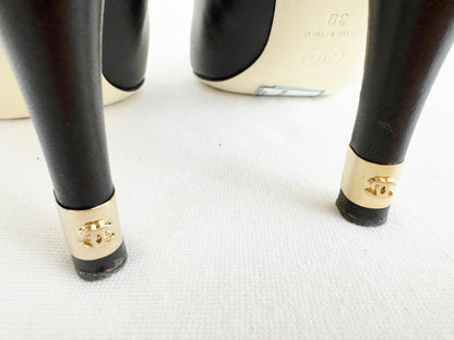 Chanel Cap-Toe Pump Size 9