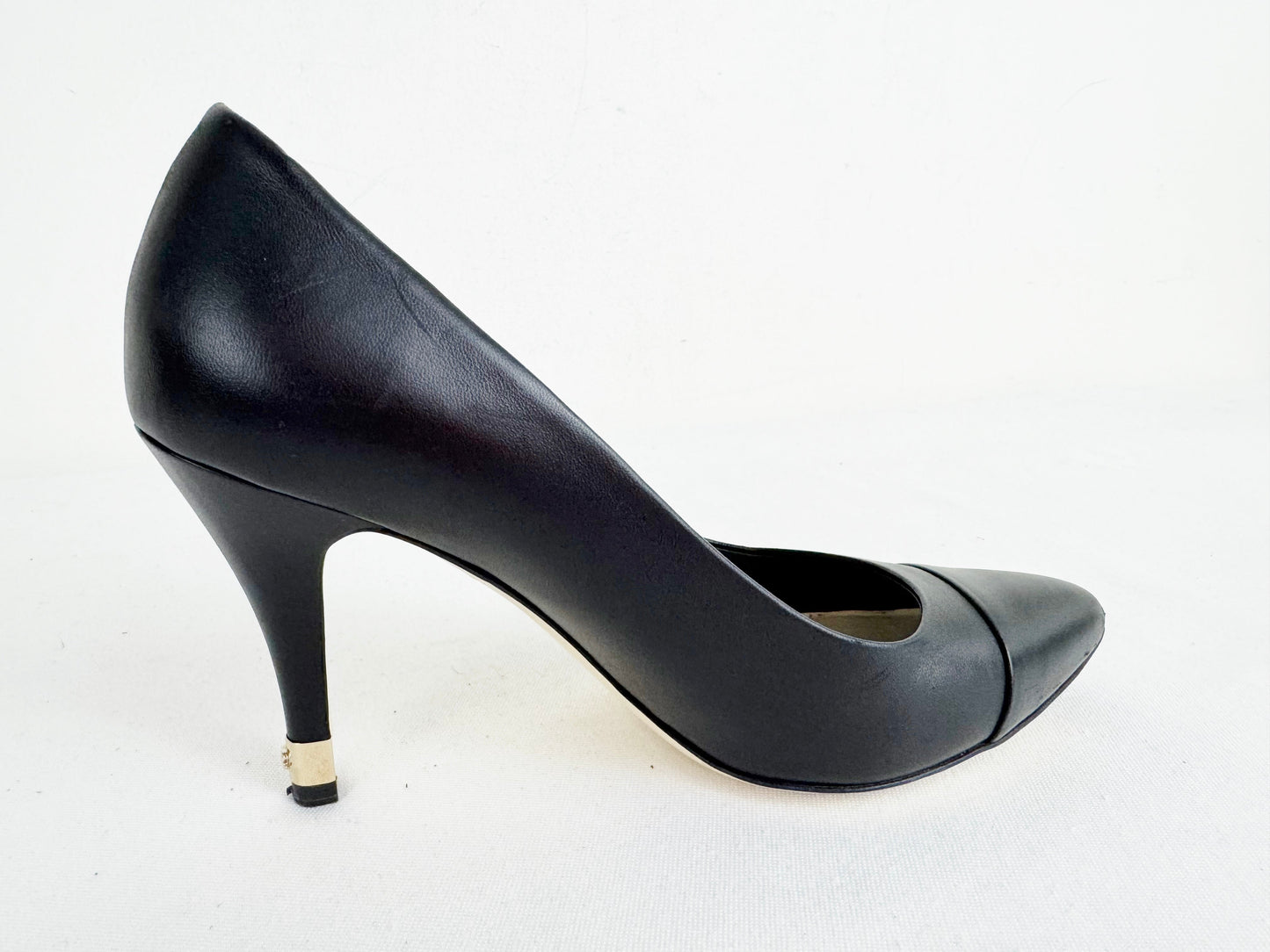 Chanel Cap-Toe Pump Size 9