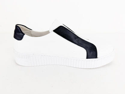 NEW Gabor Slip-On Sneaker Size 6.5