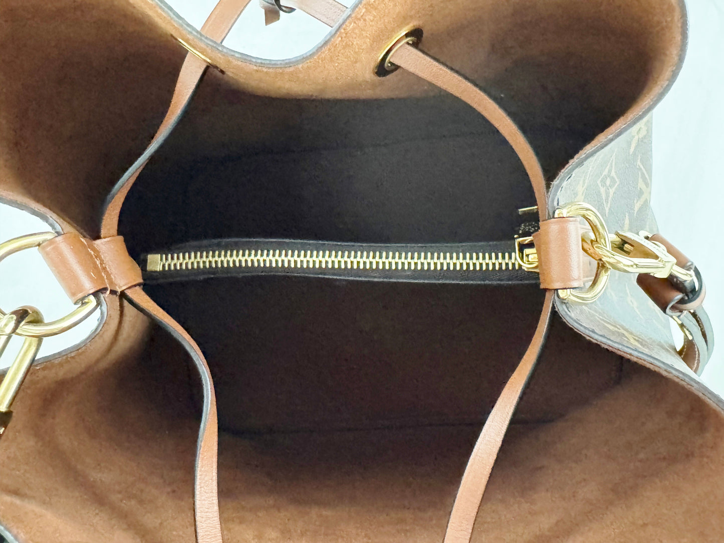 Louis Vuitton Neo Noe MM Bucket Bag