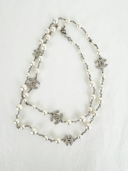 Chanel Pearl & Strass Necklace