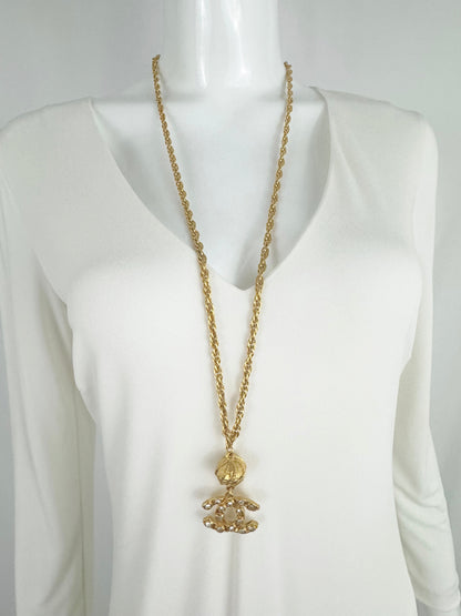 Vintage Chanel CC Rhinestone Pendant