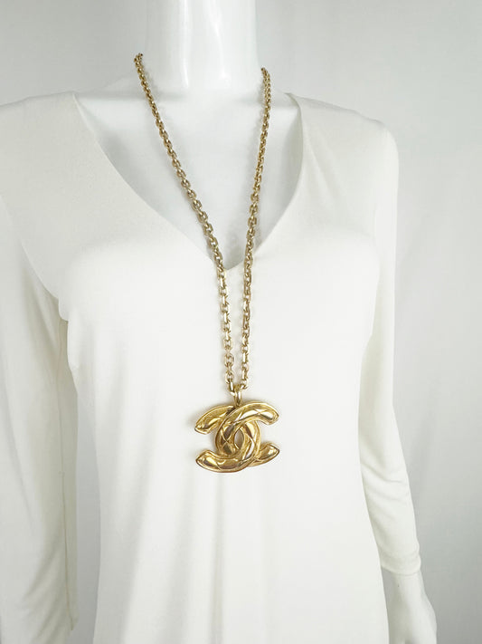 Chanel CC Pendant Necklace