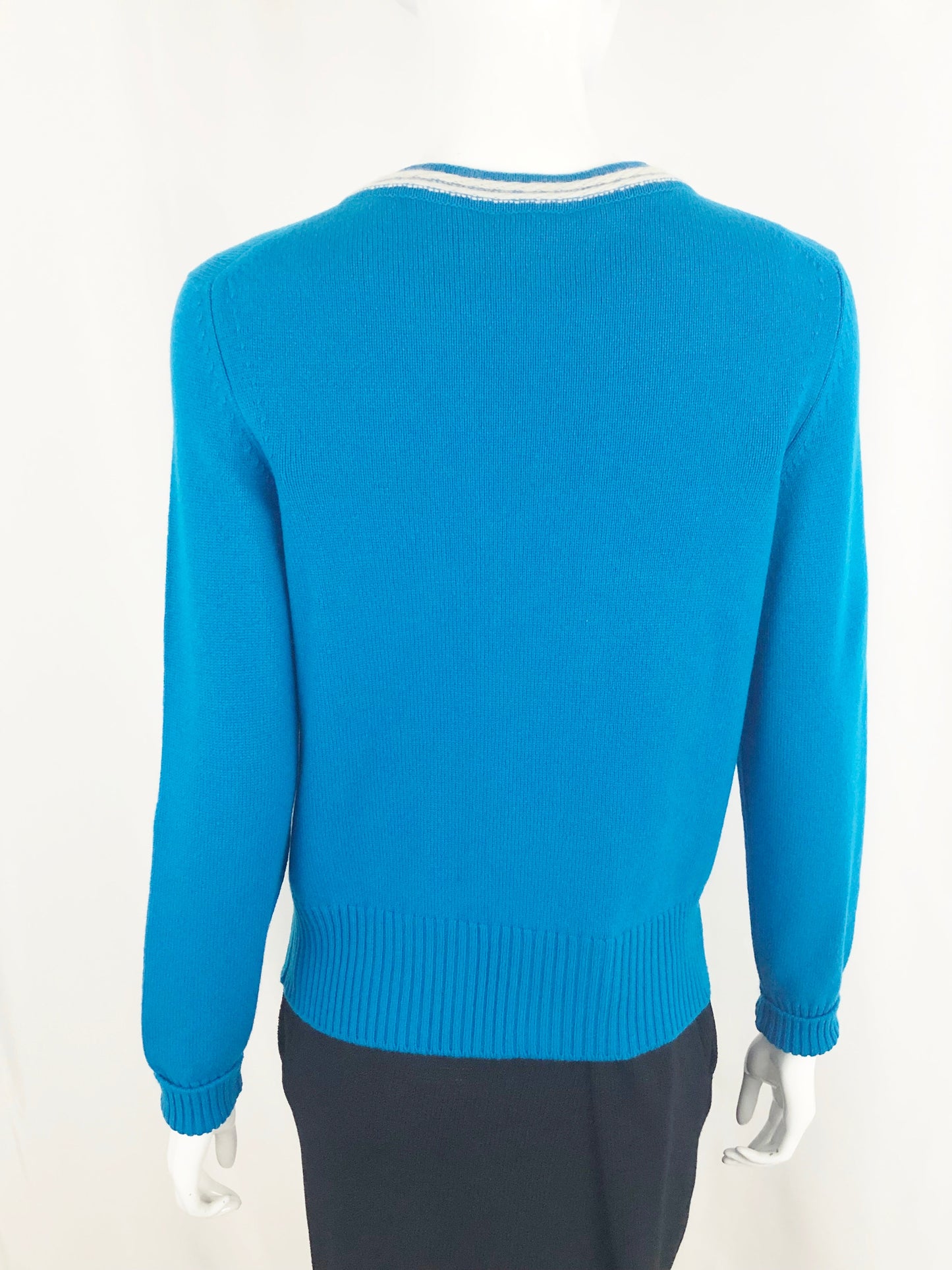 NEW Chanel Cashmere Cardigan Size M / 8