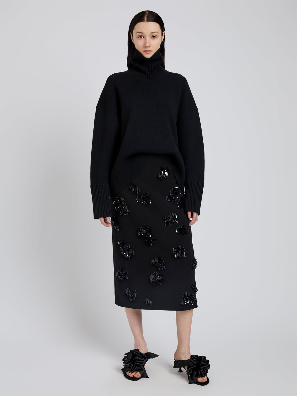 Mora Women's Skirt | Embroidered Compact Crepe 1