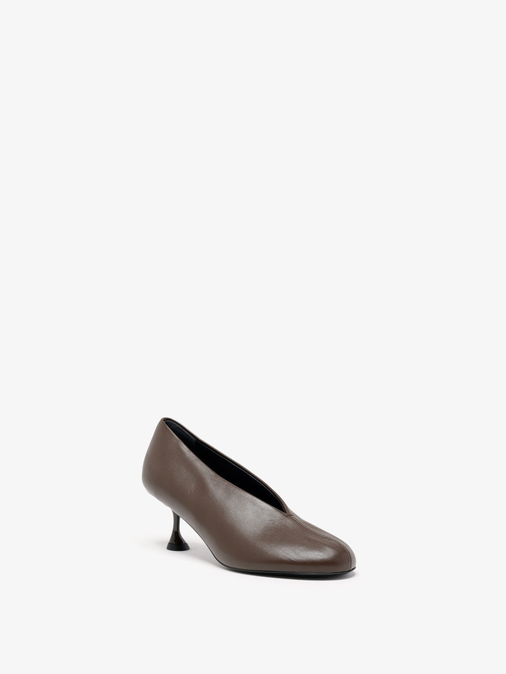 Tee Women's Pumps | Nappa Leather, Closed Toe 1