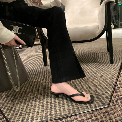 Tongs en Cuir pour Femmes à Bout Carré