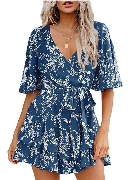 Robe plissée florale à col en V, manches évasées et ceinture à la taille